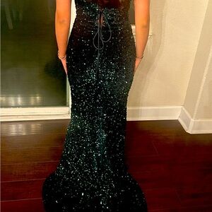 Elegant Green Sequin/velvet Evening Gown